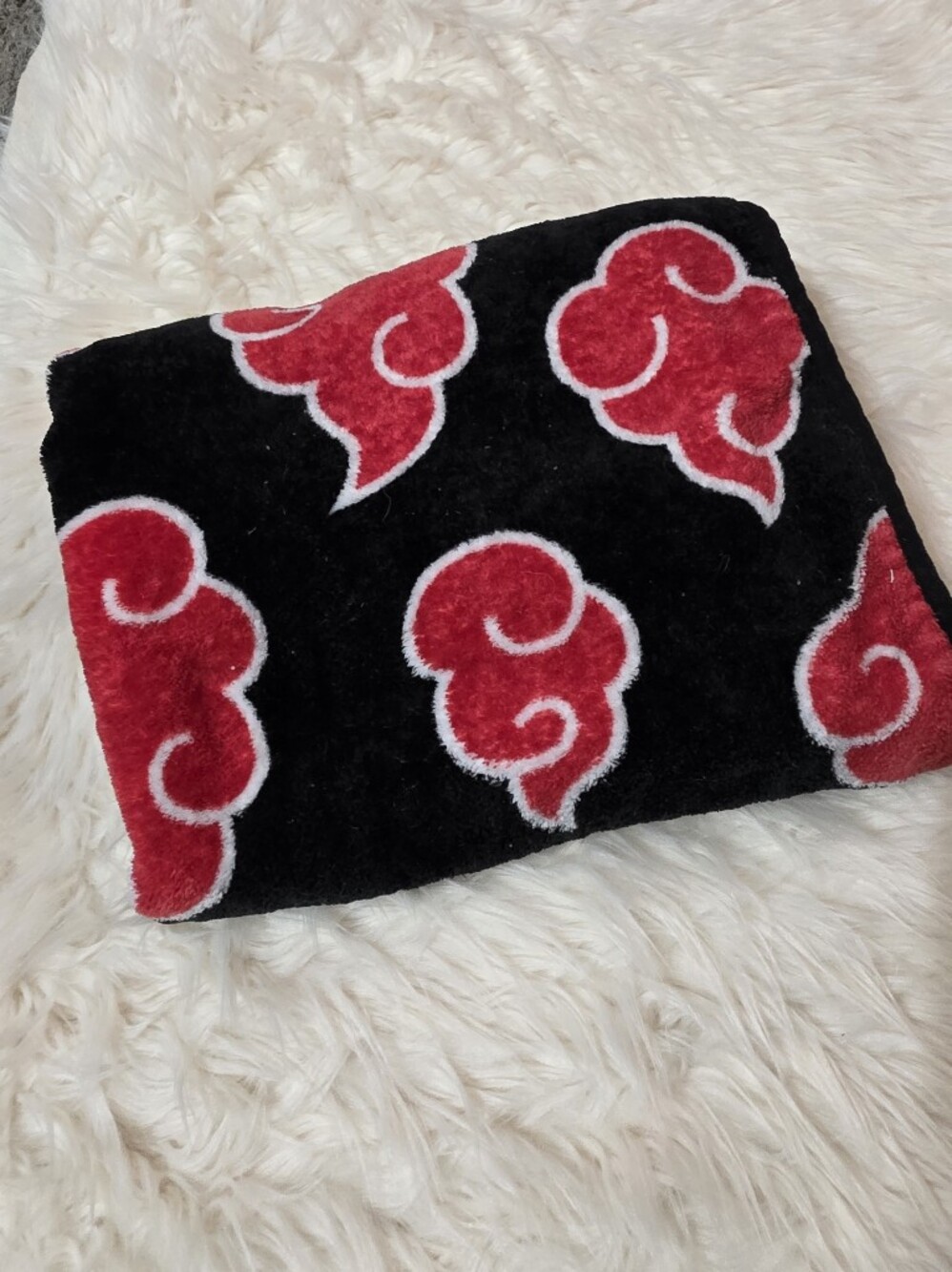 Naruto Cloud Print Plush Black Throw Blanket